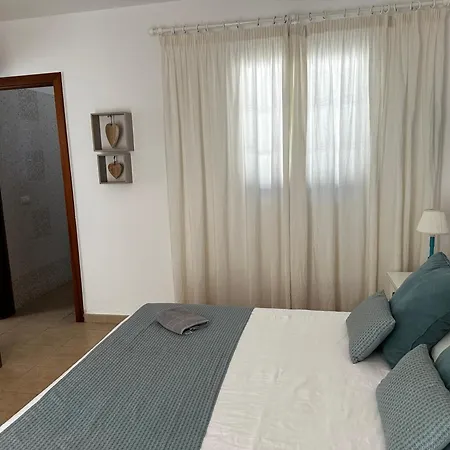 Burgao Apartment *